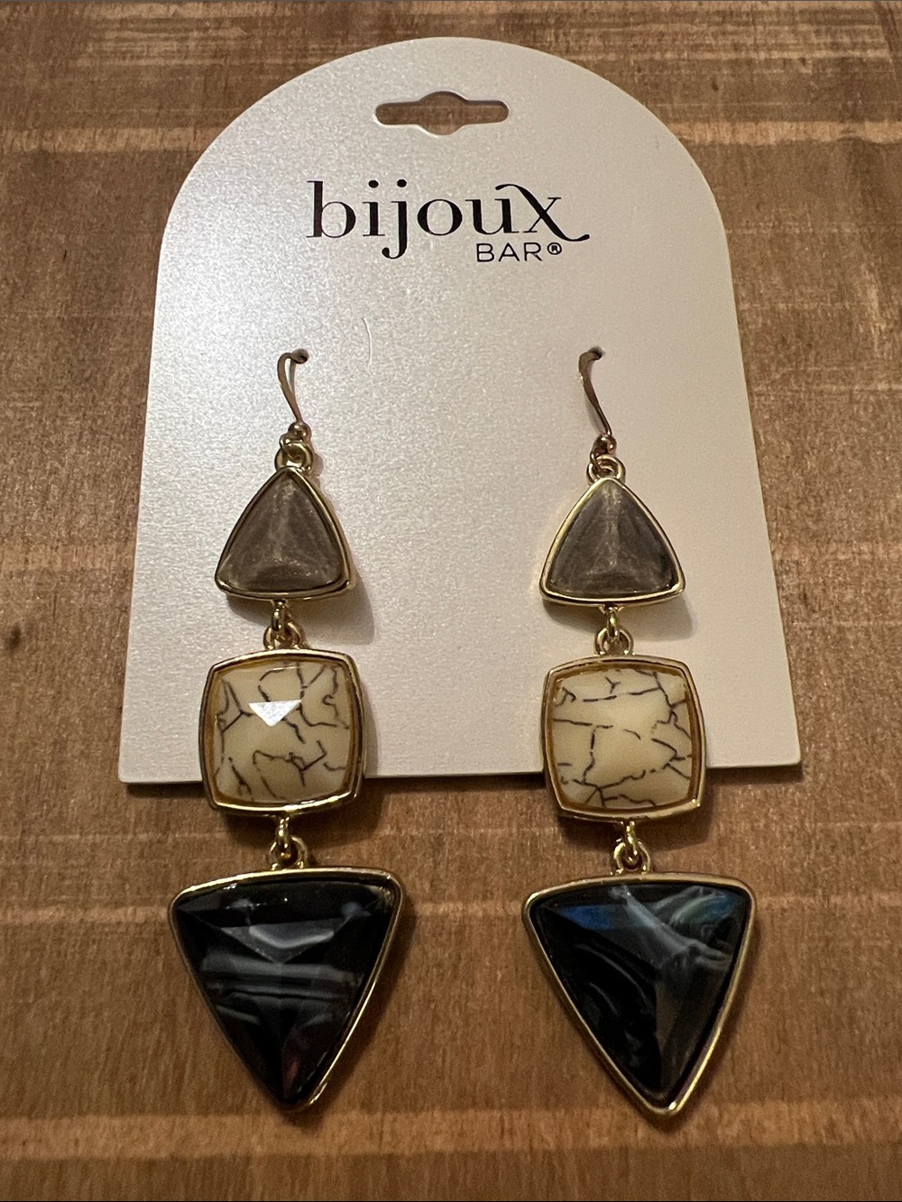 3/$18 Bijoux Gold-Tone Tri-Stone Drop Earrings in Black, Cream, Gray Lot 603